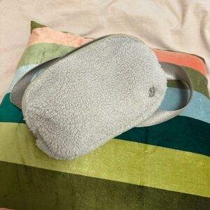 Lululemon 1L Sherpa Fleece Everywhere Belt Bag